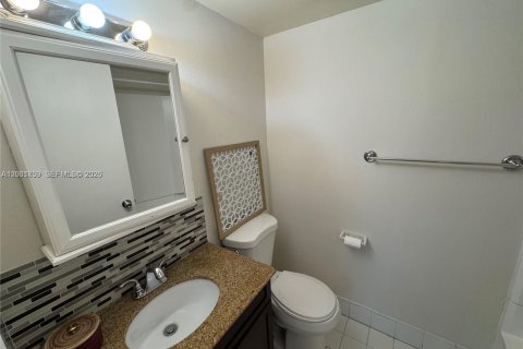 Купить кондоминиум в Дейви, Флорида 2 спальни, 89.46м2, № 2078240 - фото 22