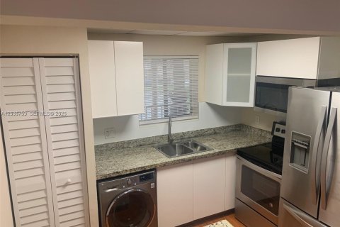 Купить кондоминиум в Дейви, Флорида 2 спальни, 89.46м2, № 2078240 - фото 16