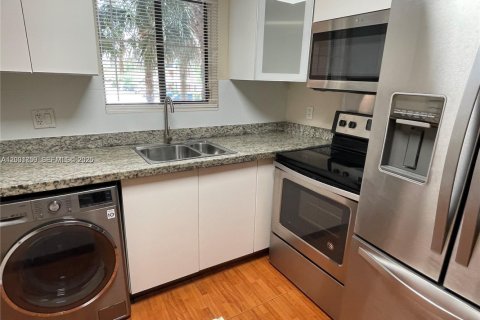 Купить кондоминиум в Дейви, Флорида 2 спальни, 89.46м2, № 2078240 - фото 11