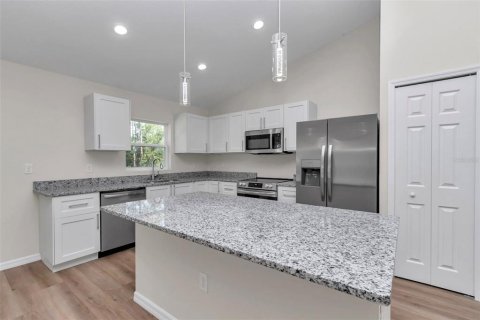House in Ocala, Florida 3 bedrooms, 128.21 sq.m. № 1894767 - photo 7