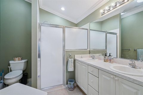 House in The Villages, Florida 2 bedrooms, 111.11 sq.m. № 1907435 - photo 8