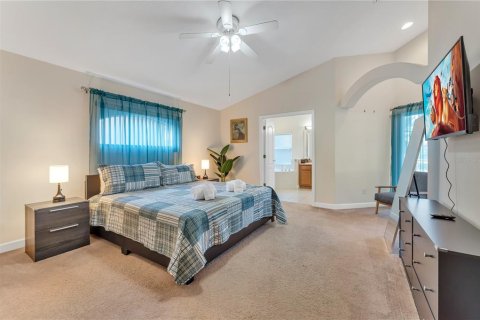House in Davenport, Florida 4 bedrooms, 177.91 sq.m. № 1721849 - photo 11