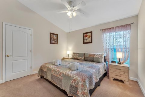 House in Davenport, Florida 4 bedrooms, 177.91 sq.m. № 1721849 - photo 12