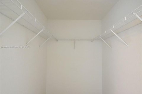 Touwnhouse à louer à North Lauderdale, Floride: 3 chambres, 152.36 m2 № 1726995 - photo 25