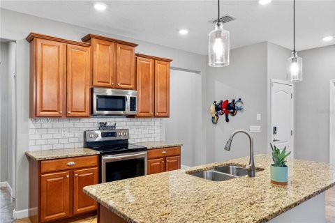 Villa ou maison à vendre à Tampa, Floride: 5 chambres, 355.07 m2 № 2220977 - photo 20