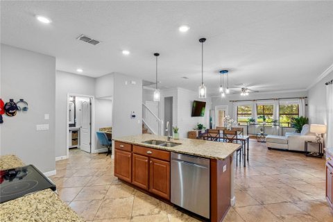 Villa ou maison à vendre à Tampa, Floride: 5 chambres, 355.07 m2 № 2220977 - photo 19