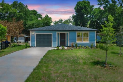 House in Apopka, Florida 3 bedrooms, 103.12 sq.m. № 2099877