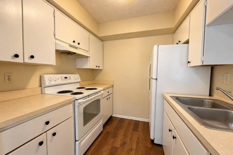 Appartement à louer à Auburndale, Floride: 1 chambre, 79.43 m2 № 2424099 - photo 7
