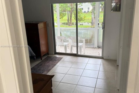Copropriété à louer à Deerfield Beach, Floride: 1 chambre, 65.03 m2 № 2072048 - photo 8