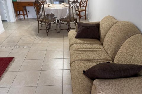 Copropriété à louer à Deerfield Beach, Floride: 1 chambre, 65.03 m2 № 2072048 - photo 4