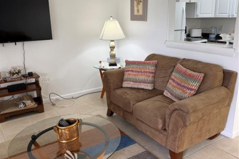 Copropriété à louer à Deerfield Beach, Floride: 1 chambre, 65.03 m2 № 2072048 - photo 2