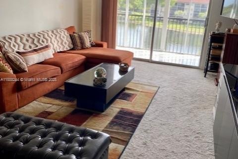 Copropriété à vendre à Pembroke Pines, Floride: 2 chambres, 105.63 m2 № 1942255 - photo 9