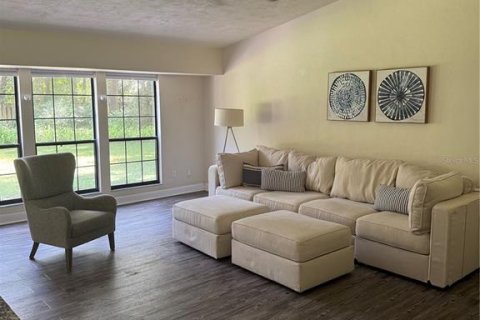 House in Gainesville, Florida 3 bedrooms, 151.52 sq.m. № 1884383 - photo 6