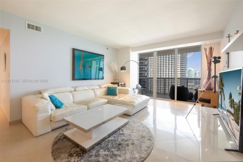 Condominio en venta en Hallandale Beach, Florida, 3 dormitorios, 144.37 m2 № 2033180 - foto 6