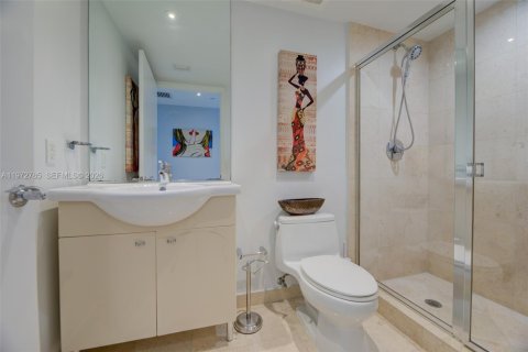 Condominio en venta en Hallandale Beach, Florida, 3 dormitorios, 144.37 m2 № 2033180 - foto 28