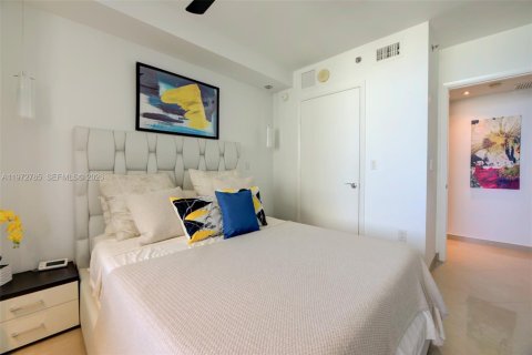 Condominio en venta en Hallandale Beach, Florida, 3 dormitorios, 144.37 m2 № 2033180 - foto 27