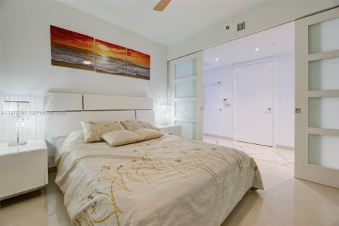 Condominio en venta en Hallandale Beach, Florida, 3 dormitorios, 144.37 m2 № 2033180 - foto 29