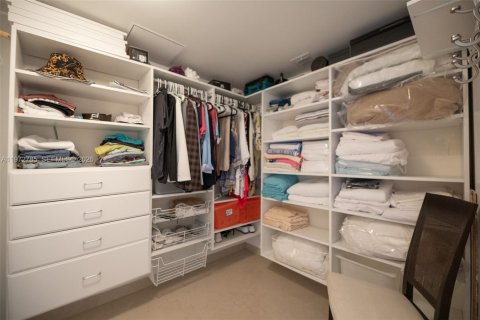 Condominio en venta en Hallandale Beach, Florida, 3 dormitorios, 144.37 m2 № 2033180 - foto 24