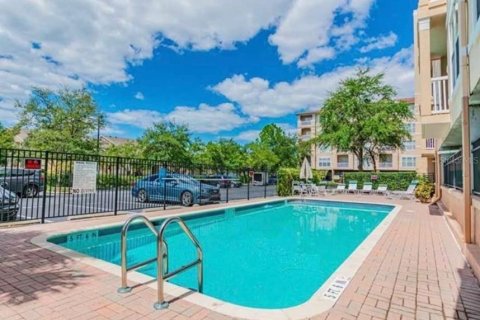 Condominio en venta en Clearwater, Florida, 2 dormitorios, 93.83 m2 № 2147962 - foto 4