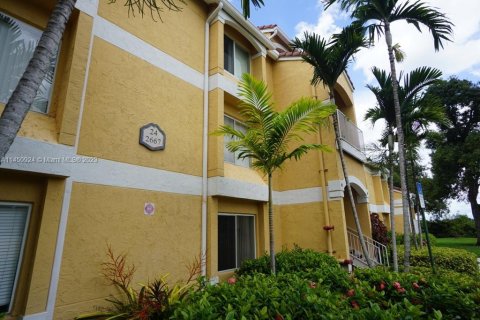 Condominio en venta en Oakland Park, Florida, 1 dormitorio, 77.48 m2 № 1980010 - foto 1