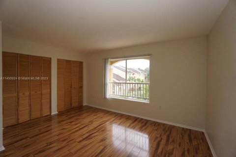 Condominio en venta en Oakland Park, Florida, 1 dormitorio, 77.48 m2 № 1980010 - foto 6