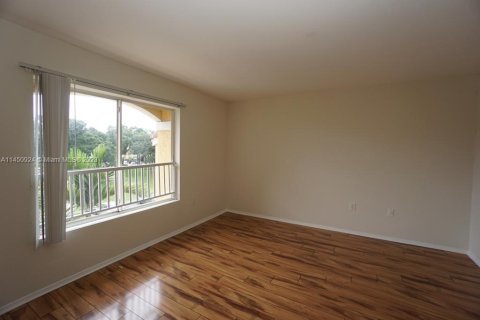 Condominio en venta en Oakland Park, Florida, 1 dormitorio, 77.48 m2 № 1980010 - foto 5