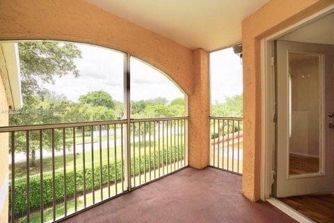 Condominio en venta en Oakland Park, Florida, 1 dormitorio, 77.48 m2 № 1980010 - foto 20