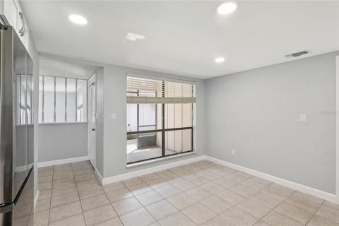Duplex à vendre à New Smyrna Beach, Floride: 3 chambres, 170.94 m2 № 1866563 - photo 20