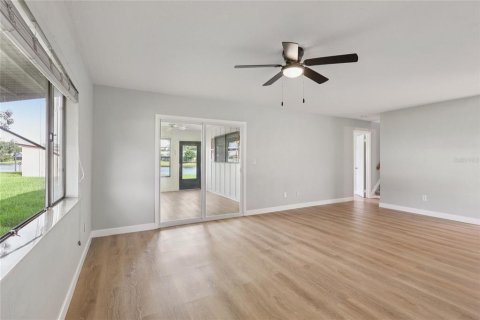 Duplex à vendre à New Smyrna Beach, Floride: 3 chambres, 170.94 m2 № 1866563 - photo 14