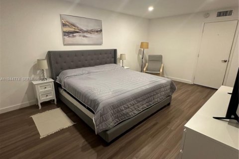 Condo in Aventura, Florida, 1 bedroom  № 2001384 - photo 6