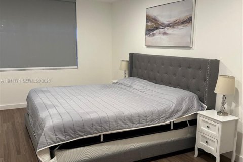 Condo in Aventura, Florida, 1 bedroom  № 2001384 - photo 7