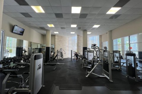 Condo in Miami Beach, Florida, 1 bedroom  № 1763513 - photo 21