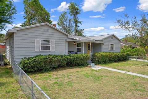 House in Saint Petersburg, Florida 5 bedrooms, 230.03 sq.m. № 1648697 - photo 3