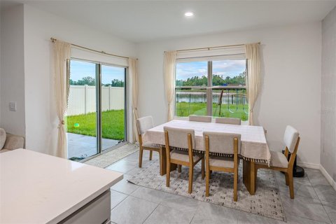 Villa ou maison à vendre à Zephyrhills, Floride: 3 chambres, 182.18 m2 № 2207225 - photo 7