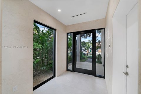 Купить таунхаус в Майами, Флорида 4 спальни, 244.89м2, № 1984591 - фото 3