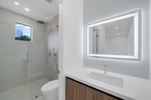 Купить таунхаус в Майами, Флорида 4 спальни, 244.89м2, № 1984591 - фото 19