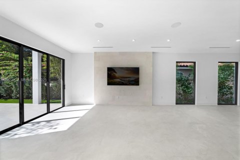 Купить таунхаус в Майами, Флорида 4 спальни, 244.89м2, № 1984591 - фото 10