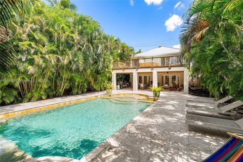 House in Wilton Manors, Florida 3 bedrooms, 148.27 sq.m. № 2189259 - photo 26