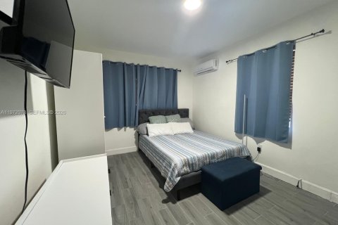 Villa ou maison à louer à Miami, Floride: 1 chambre, 128.58 m2 № 2042286 - photo 7
