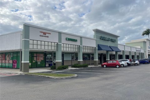 Propiedad comercial en venta en Plantation, Florida № 1969973 - foto 16