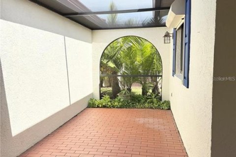 House in Punta Gorda, Florida 2 bedrooms, 146.04 sq.m. № 2395929 - photo 4