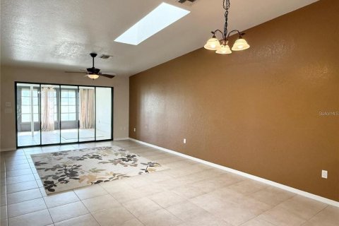 House in Punta Gorda, Florida 2 bedrooms, 146.04 sq.m. № 2395929 - photo 7