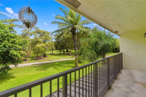 Copropriété à vendre à Tamarac, Floride: 2 chambres, 99.59 m2 № 1332615 - photo 5