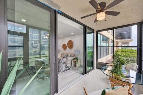 Copropriété à vendre à Indian Shores, Floride: 2 chambres, 91.51 m2 № 2223292 - photo 26