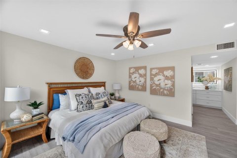 Copropriété à vendre à Indian Shores, Floride: 2 chambres, 91.51 m2 № 2223292 - photo 15