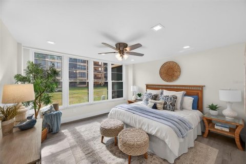 Copropriété à vendre à Indian Shores, Floride: 2 chambres, 91.51 m2 № 2223292 - photo 13