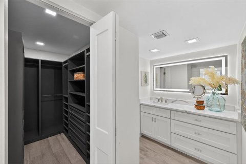 Copropriété à vendre à Indian Shores, Floride: 2 chambres, 91.51 m2 № 2223292 - photo 20