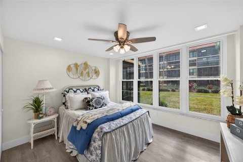 Copropriété à vendre à Indian Shores, Floride: 2 chambres, 91.51 m2 № 2223292 - photo 8