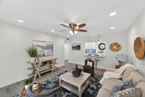Copropriété à vendre à Indian Shores, Floride: 2 chambres, 91.51 m2 № 2223292 - photo 7
