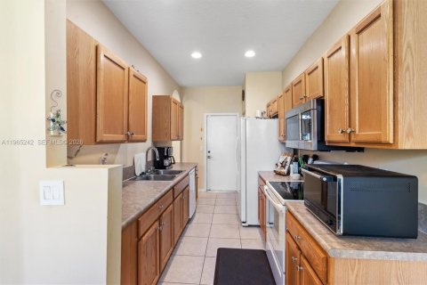 Touwnhouse à vendre à Royal Palm Beach, Floride: 2 chambres, 134.52 m2 № 2026911 - photo 5